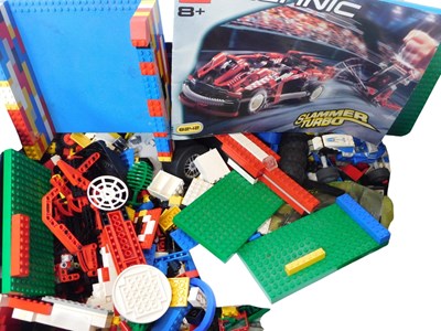 Lot 474 - Various Lego, to include individual pieces,...