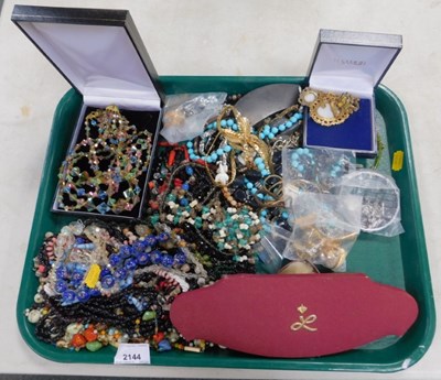 Lot 2144 - Costume jewellery, in the form of necklaces...