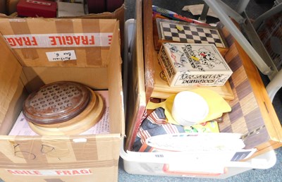 Lot 2176 - Games, including dominoes, chess, LPs, further...