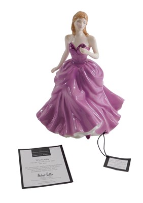 Lot 117 - A large Royal Doulton figure Victoria, 20cm...