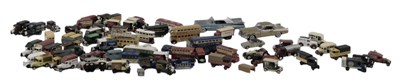 Lot 226 - A quantity of diecast buses, vintage vehicles,...
