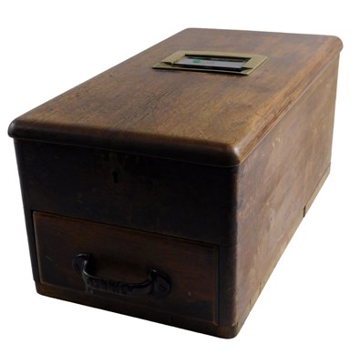 Lot 231 - An early 20thC mahogany and brass cash...