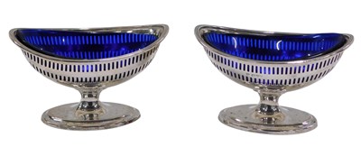 Lot 61 - A pair of Edwardian silver salts, of classical...