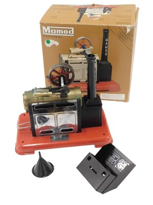 Lot 298 - A Mamod steam engine SP2, boxed.