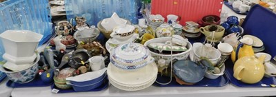Lot 2044 - Ceramics and housewares, to include Windsor...