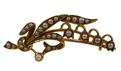 Lot 323 - A Victorian seed pearl brooch, formed as a...