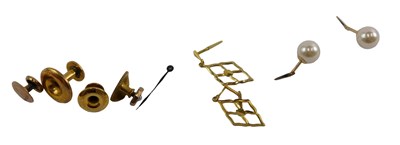 Lot 343 - Assorted 9ct gold and other...
