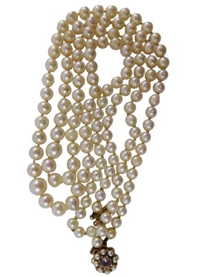 Lot 381 - A double row cultured pearl necklace, with 9ct...