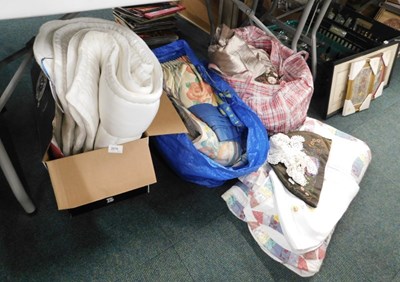 Lot 2076 - Fabrics, to include curtains, quilts, pink...