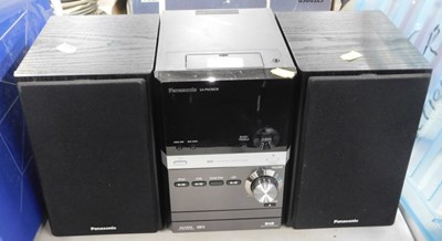 Lot 2060a - A Panasonic SAPM38DB MP3 CD player, with...