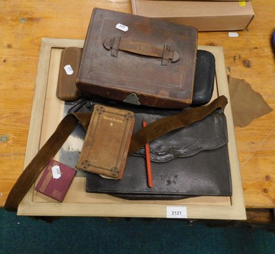 Lot 2121 - Various items, to include a boxed Ronson...
