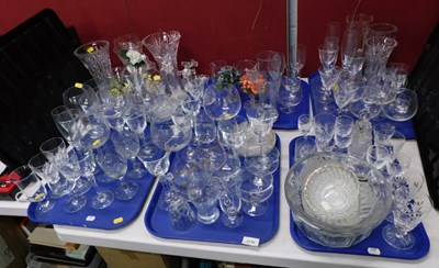 Lot 2132 - Glassware, to include vases, wine glasses,...