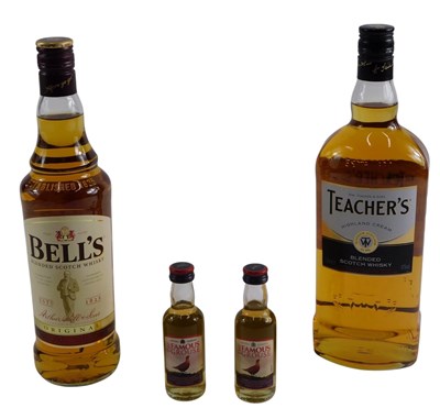 Lot 522 - A bottle of Teacher's blended Scotch...