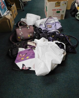 Lot 2070 - Various bags, handbags, Modalu, Moda, Suzie...