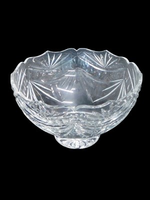 Lot 669 - A Waterford crystal Evie fruit bowl, with...
