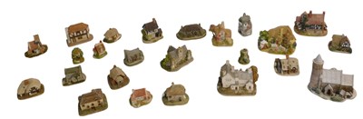 Lot 703 - A collection of David Winter and Lilliput Lane...