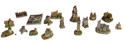 Lot 708 - A collection of Lilliput Lane and David Winter...