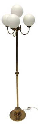 Lot 743 - A late 20thC reeded brass floor lamp, with...