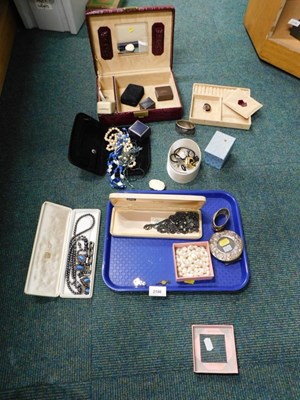 Lot 2180 - Assorted costume jewellery, silver plated...