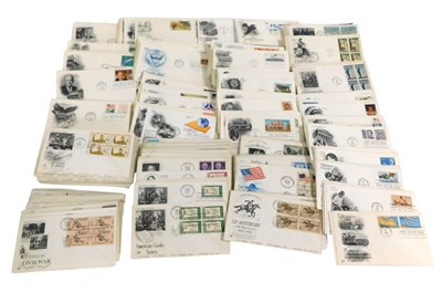 Lot 149 - First day covers.- USA.- c.500 fdc's in 5...