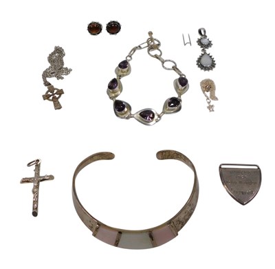 Lot 171 - A group of assorted silver and other jewellery,...