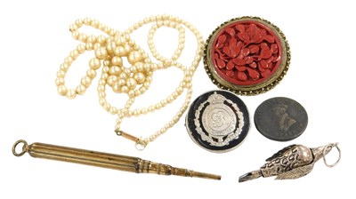 Lot 218 - A Chinese silver and cinebar lacquer brooch,...