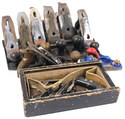 Lot 179 - A Stanley Bedrock plane, number 5, 5.5 and...