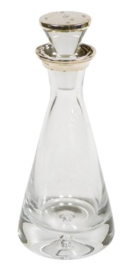 Lot 402 - An Elizabeth II cut glass decanter and stopper,...