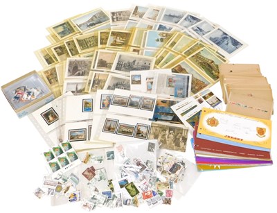 Lot 118 - A group of early 20thC postcards, relating to...