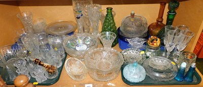 Lot 2002 - Various glassware, to include Babycham glass,...