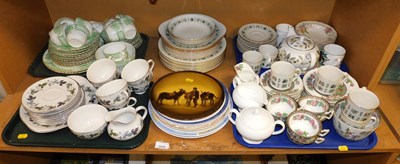 Lot 2030 - Various tea and dinner wares, to include Royal...