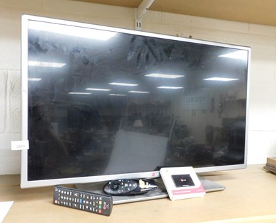 Lot 2055 - An LG 32" television, model number 32LB585V,...