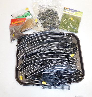Lot 2074 - OO gauge railway track, together with scenics.