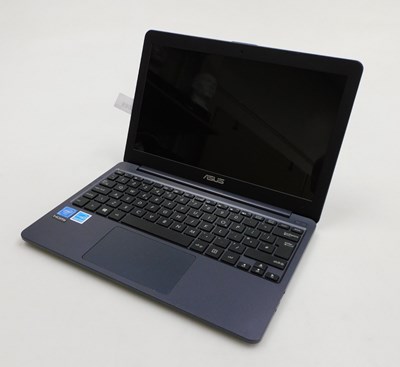 Lot 2089 - An Asus 12" Notebook, E203M.