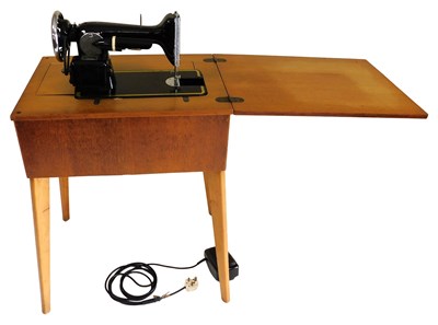Lot 686 - A mid 20thC Harris Domestic electric sewing...