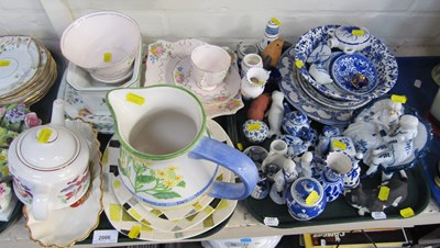 Lot 2006 - Blue and white ceramics, including figures,...