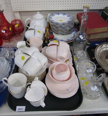 Lot 2013 - Tuscan pink and gilt part tea wares, and other...