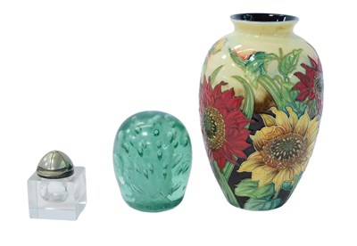 Lot 158 - A Victorian green glass dump, 10cm high,...