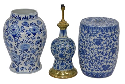 Lot 197 - A 20thC Oriental style blue and white vase, of...