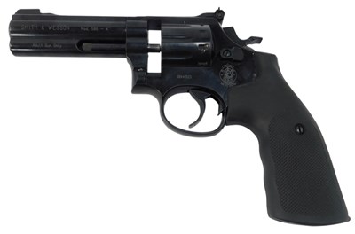 Lot 338 - A Smith and Wesson .177 calibre air pistol,...