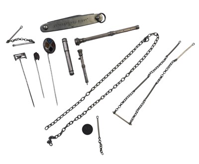 Lot 388 - Silver and other curios and trinkets,...