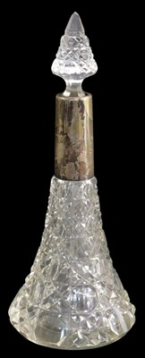 Lot 422 - A George V cut glass scent bottle, of...