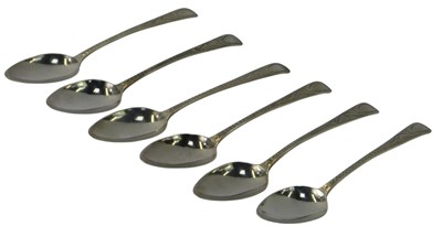 Lot 427 - A set of six George III silver teaspoons, with...