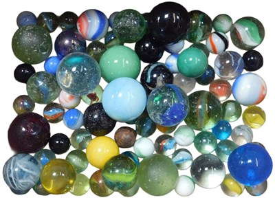 Lot 489 - A group of marbles, including large and small.