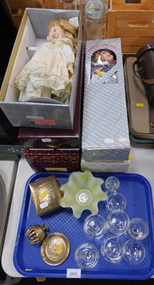 Lot 2025 - Glassware, brassware and dolls, five adult...
