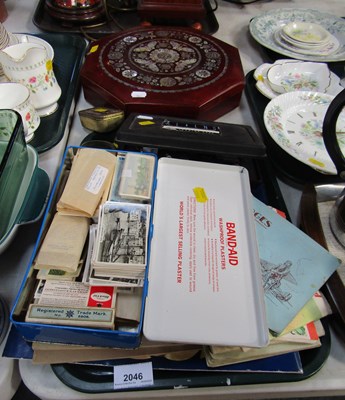 Lot 2046 - Miscellaneous items, including a box set of...