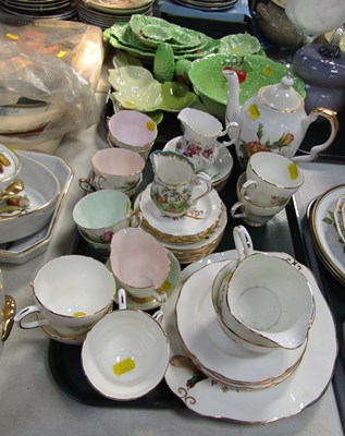 Lot 2113 - Ceramics, to include a Duchess part coffee...
