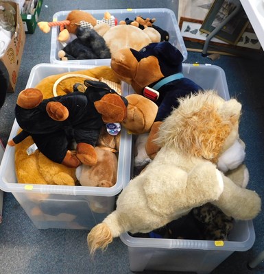 Lot 2148 - Soft toys, to include chickens, lions, dogs,...