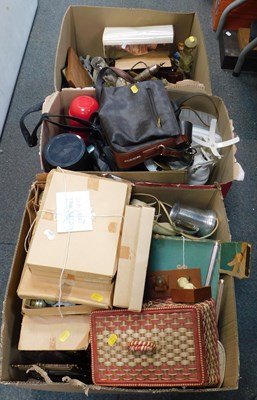 Lot 2162 - Miscellaneous items, including housewares,...