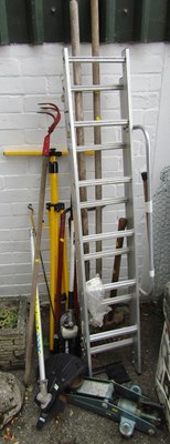 Lot 1105 - Garden tools, including a loft ladder,...